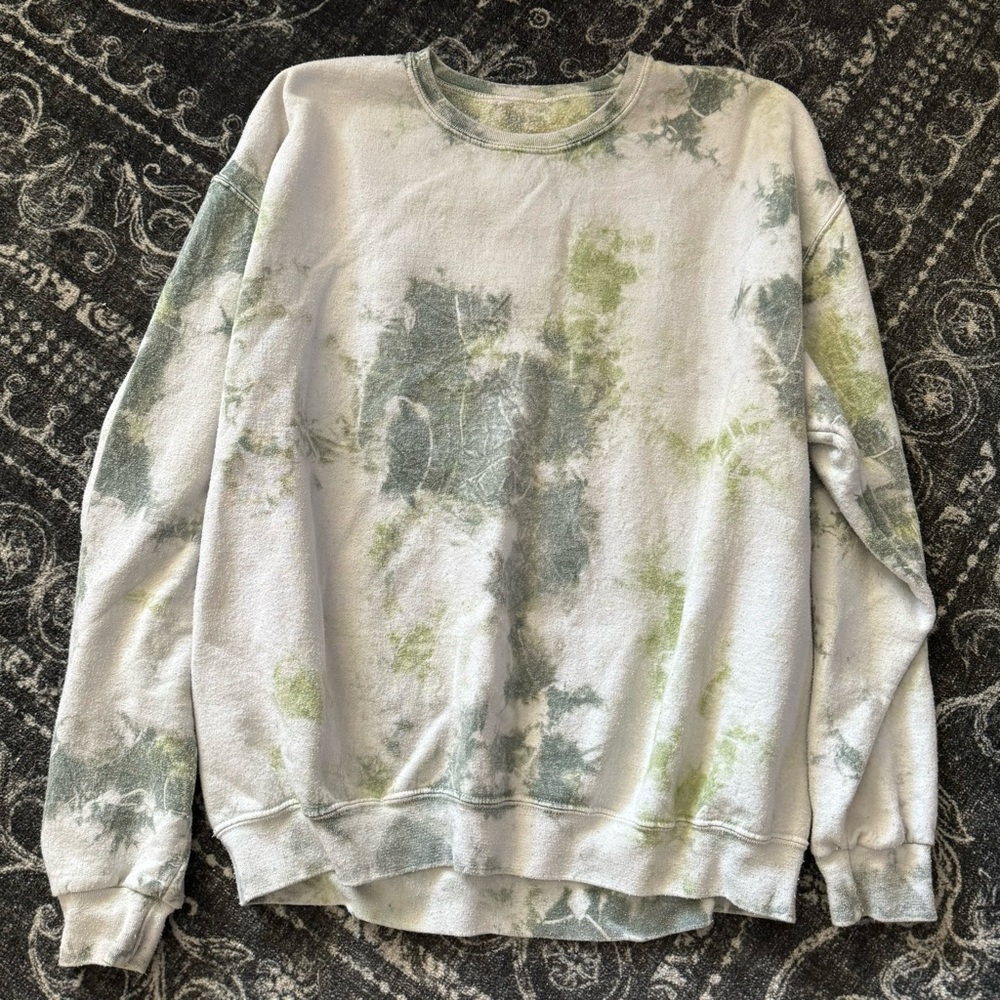 UO crewneck